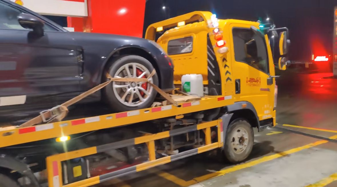 丹东行车途中遇到突发状况该如何呼叫道路救援？